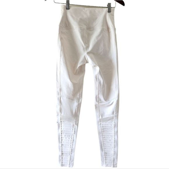 Alo Yoga High Waist Moto Biker Legging Pants Size Medium Light Cream. - Picture 15 of 16